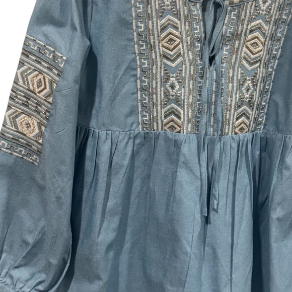 NWOT Andree by Unit Baby Blue Aztec Embroidered Babydoll Peasant Blouse Size S/M - Picture 4 of 10
